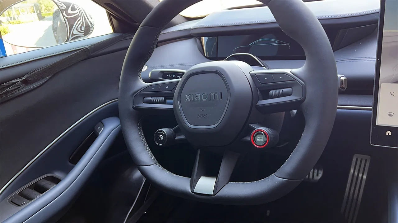First Xiaomi Car Unveiled with HyperOS: Exclusive First Look and Features 6 Inside of Xiaomi Cars